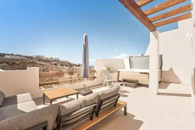 Image de Colinas - Agora 3. 3 Penthouse Deluxe & Jacuzzi 2b