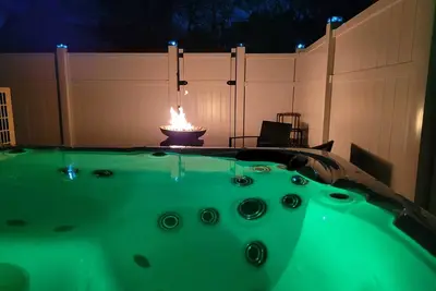 Image de Gold Anchor Cottage - private hot tub getaway!