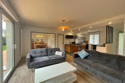 Image de Maison située dans un quartier calme, proche du centre ville.