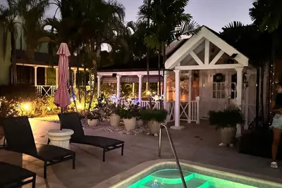 Image de Pool fronted Luxury re furbished  Villa with all the special extras. 😁