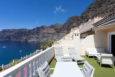 Image de Eden Rentals Maravilloso Atico con Vistas al Mar