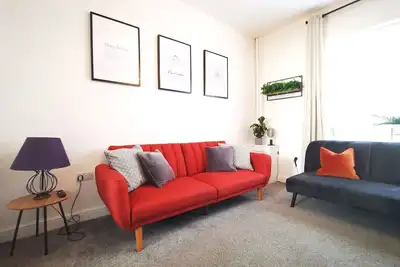 The Mellor - Holiday Home 10 Minutes to Manchester City Centre With Free Parking