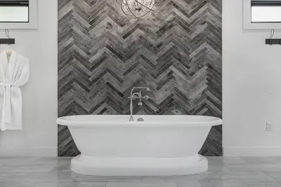 Image de Enchanted Hideaway, Outdoor Fireplace, Soaking Tub