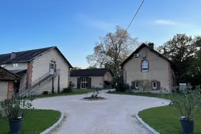 Image de Gîte 2 à 4 pers. Cœur de forêt d’Orléans & espace Bien-Être Spa Hammam
