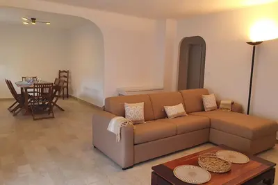 Image de News A 5 mn de la plage à pied bien 3* en centre ville Clim Neuve près St Tropez