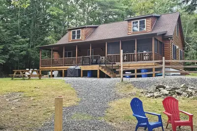 Image de Price's Point - Cabin on the water