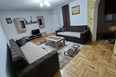 Image de Apartment Alina - Three Bedroom Apartment with Balcony