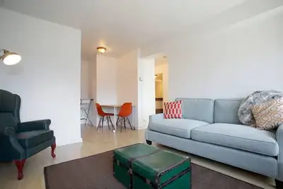 Image de Impossibly Cool Downtown Flat