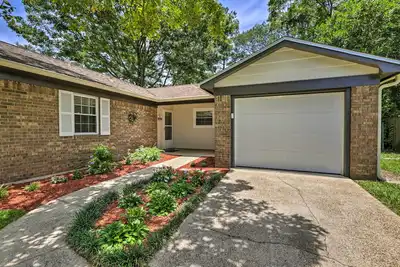 Image de ~ 8 Mi to Fsu: Bright Tallahassee Retreat!
