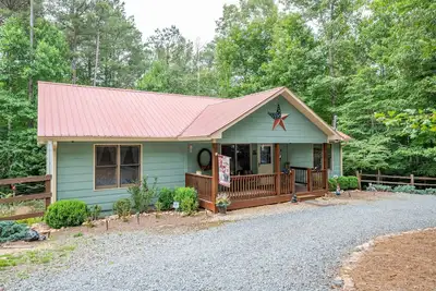 Image de 4 Bedrooms, 3 Baths, Game Room, Hot Tub, Fire Pit, Wifi