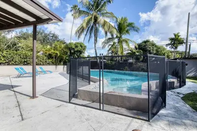 Three bedrooms two bath close to Miami International airport.