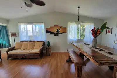 Image de The Hilo Hula Hut