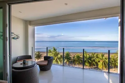 Image de Oceanfront beachfront  3 Bedroom Jaco Costa Rica