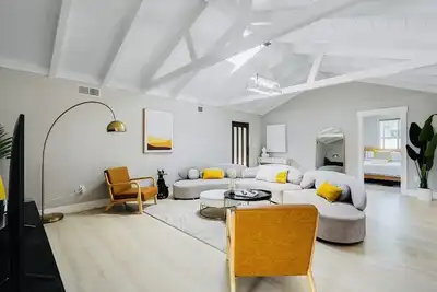 Image de modERn Luxury Home🌇🎆🌉Limited time offer!