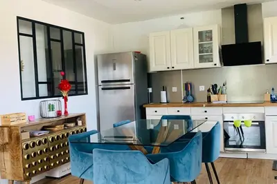 Image de Maison  chaleureuse avec piscine et spa à 5 min de l'Etang de Thau