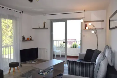 Image de Appartement moderne avec balcon à Évian-les-Bains