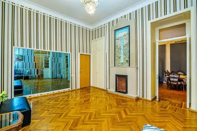 Image de Baku, 4 bedroom apt Albatros