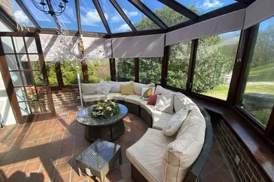 Image de Hidden gem with hot tub  and tennis court in idyllic East Sussex  countryside.