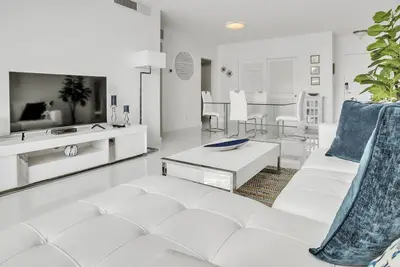 Image de The Tides 1bed-1bath apartment We Are On The Beach!