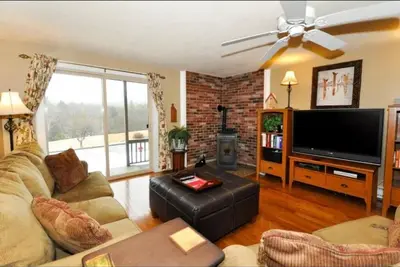 Image de Cozy Condo 5 Minutes From North Conway Attractions (30 Day Min Rental for 2, 850)
