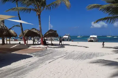 Image de Beach Apartment Steps To Bavaro Beach, Bibijagua