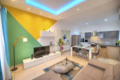 Image de Tastefully furnished 3beds/3baths, 2balconies Wvid1