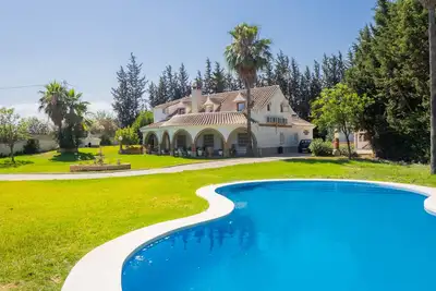 Image de Cubo's Villa The Garden \/ piscine privée \/ grand jardin