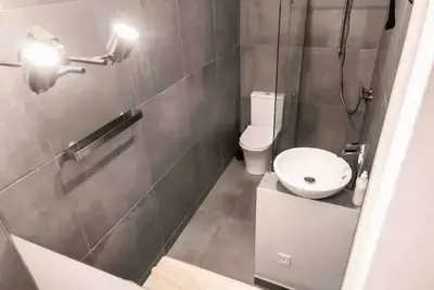 Image de Living Lodge Portugal - Pool w/Private Bathroom