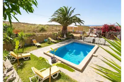 Image de Living Lodge Portugal - Big Ocean View w/Pool