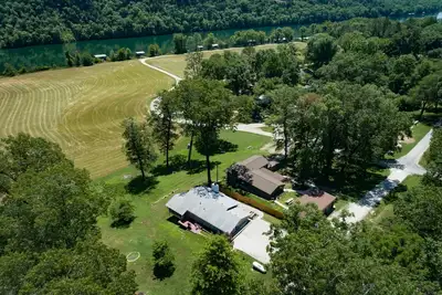 Image de Fishing Haven with Boat Launch and 20 minutes from downtown.