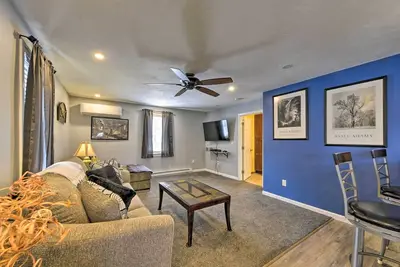 Image de Cozy Getaway - 10 Miles to Mount Wachusett Skiing!
