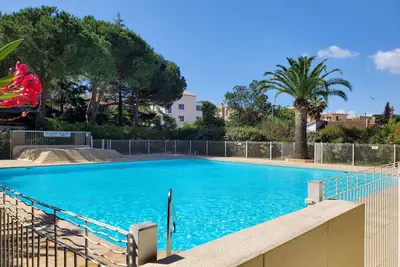 Image de Miougrano Joli T2 climatisé  4 personnes 300m Plage, avec balcon, piscine, et parking en sous sol
