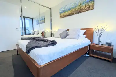 Image de Comfortable and modern 1bedroom with parking, wifi, close to the city