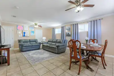 Image de Comfort and Convenience, minutes away from historical French Quarter