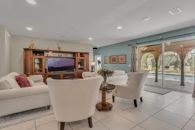 Watersong - 6 Bed 5 Baths Villa