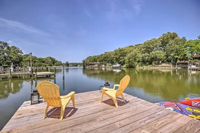 Image de Waterfront Reedville Home w/ Private Dock!