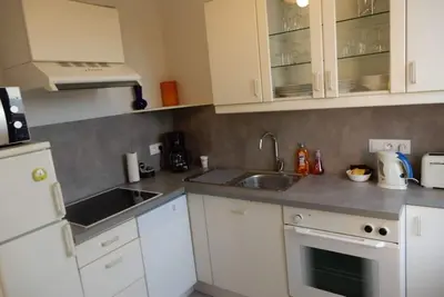 Image de Caprices De Mer Appartement grand balcon et vue 300 m de la plage lit Queen Size