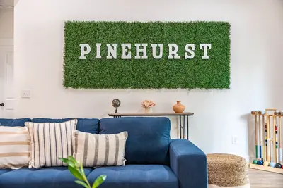 Image de New Build! 5 Bedrooms & 3. 5 Baths! 5 minutes to Golf and the Village