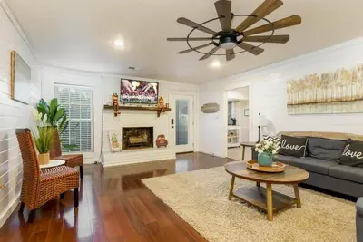 Image de Bama Ranch | 4 Miles to Stadium | Sleeps 8