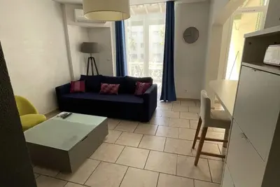 Image de Beau T2 meublé plein coeur du mourillon avec terrasse