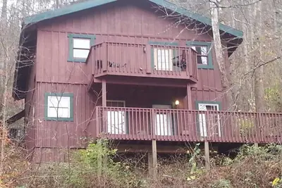 Image de Just 1 mile from Natural Bridge State Park!