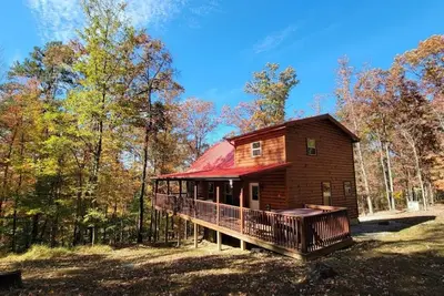 Image de Cliffview Resort Cabin with Hot Tub, Wi-Fi, Awesome Screened Porch, Gas Grill.