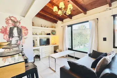 Ñireco House, discover Bariloche from Here.