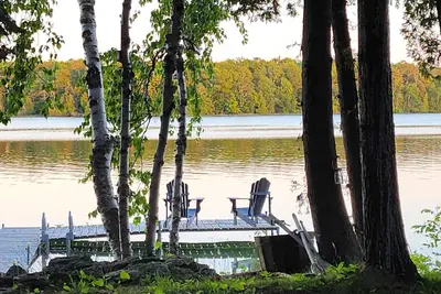 Image de Tranquil home located on Europe Lake. The perfect spot to unplug this summer!