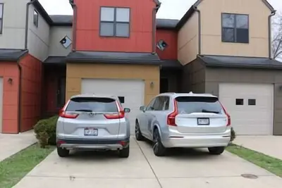 Image de Athens city townhouse, 3 bedrooms, 2. 5 baths, Free Wi-Fi, Free Parking, Deck, 18