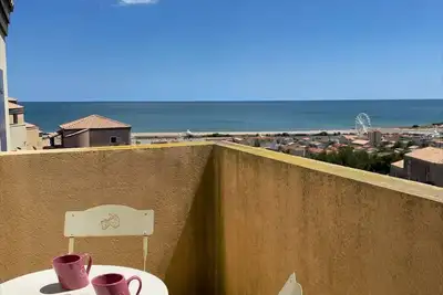 Image de Charmant appt 2 pièces avec vue mer, piscine et parking