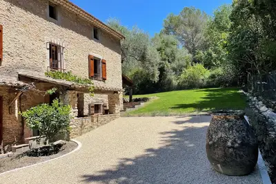 Image de Mas du 19eme 4 chambres doubles et dortoir 6 places