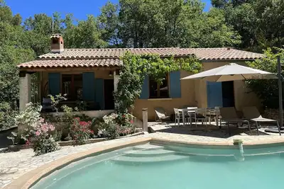 Image de Beautiful house at the ♥️ of Roussillon village on foot 🌳☀️