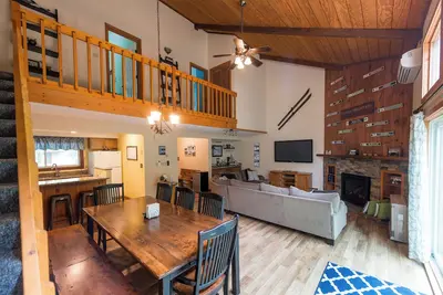 Image de Butler's Family Getaway -Loon Mountain/ Pemigewasset River \n