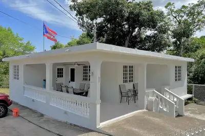 Image de Cozy 4 Bedroom Country Paradise Getaway! Wifi and Self Check In/Out! !